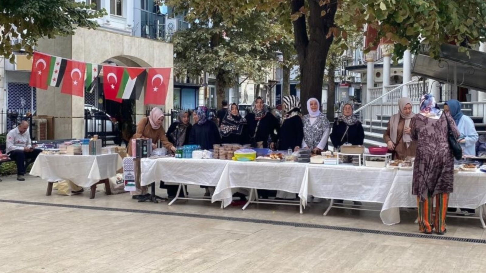 Hayırda Yarışanlar Kermes Ekibi - 2